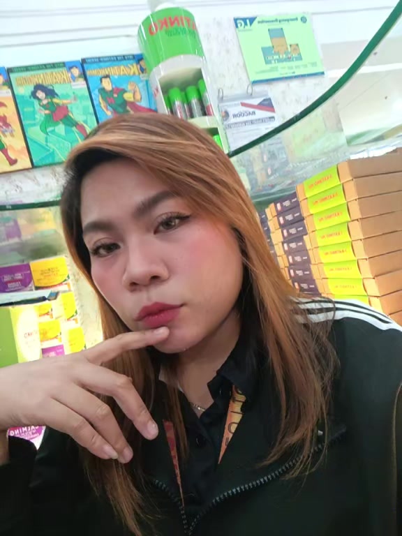 @Dess✨