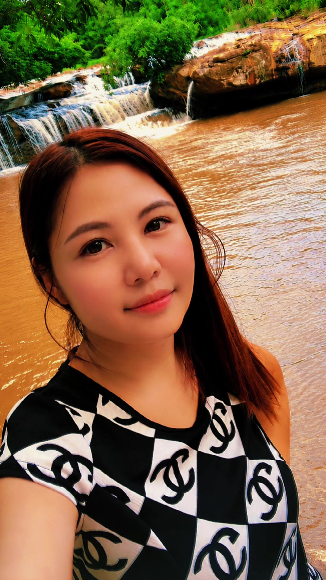 @แพรวธิดา