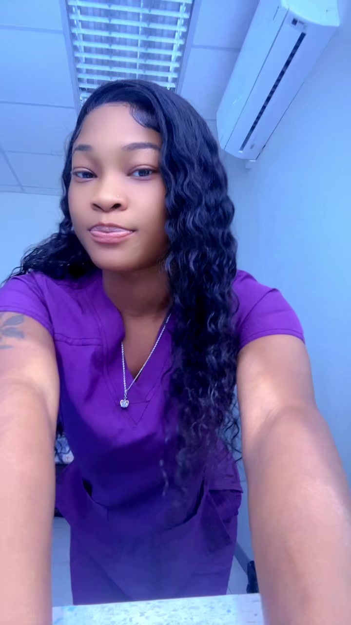 @prettiipinks