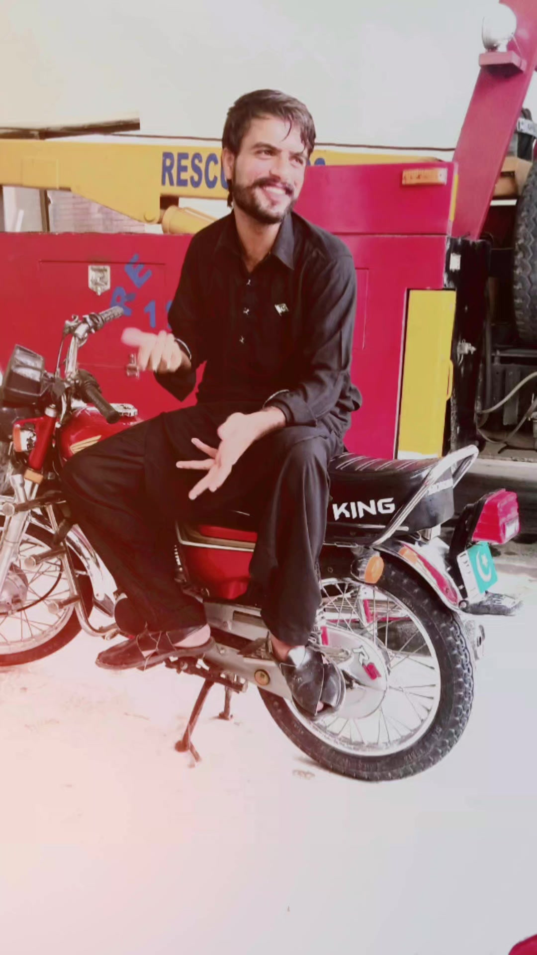 @RajaSohail (فخرے راولپنڈی)