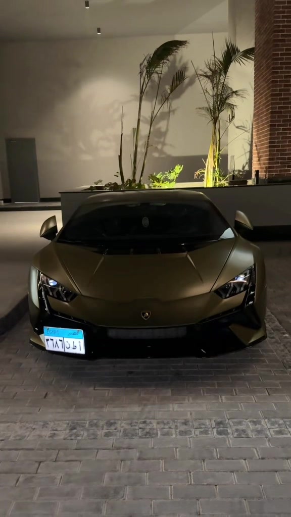 @Exotics Spotter