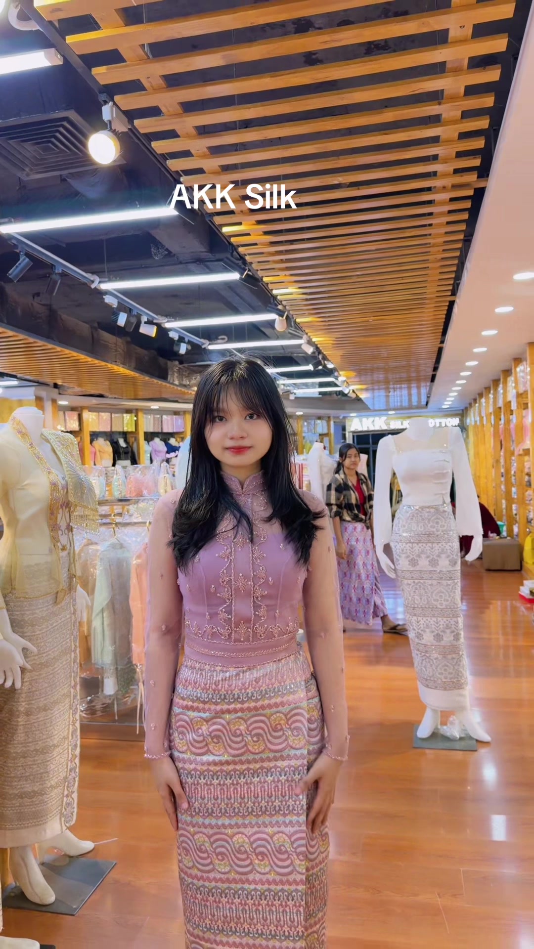 @Akk Silk (official account)