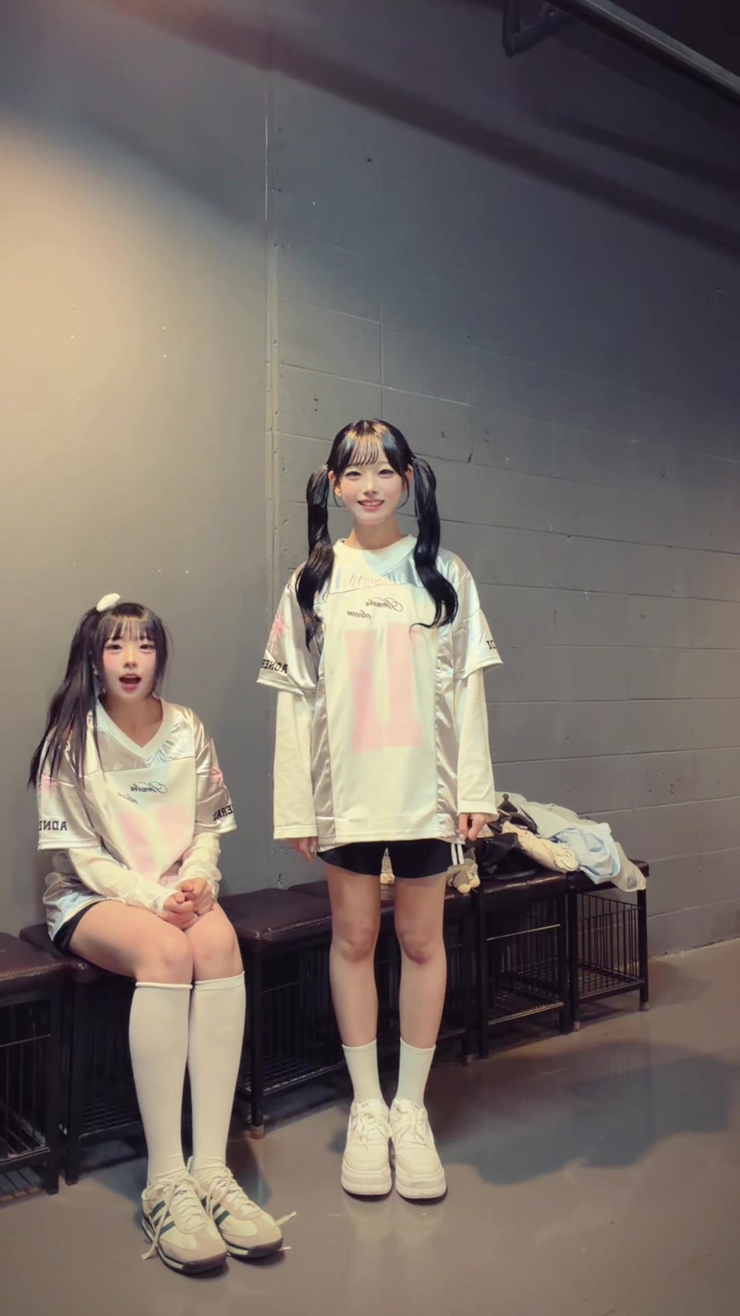 @점니