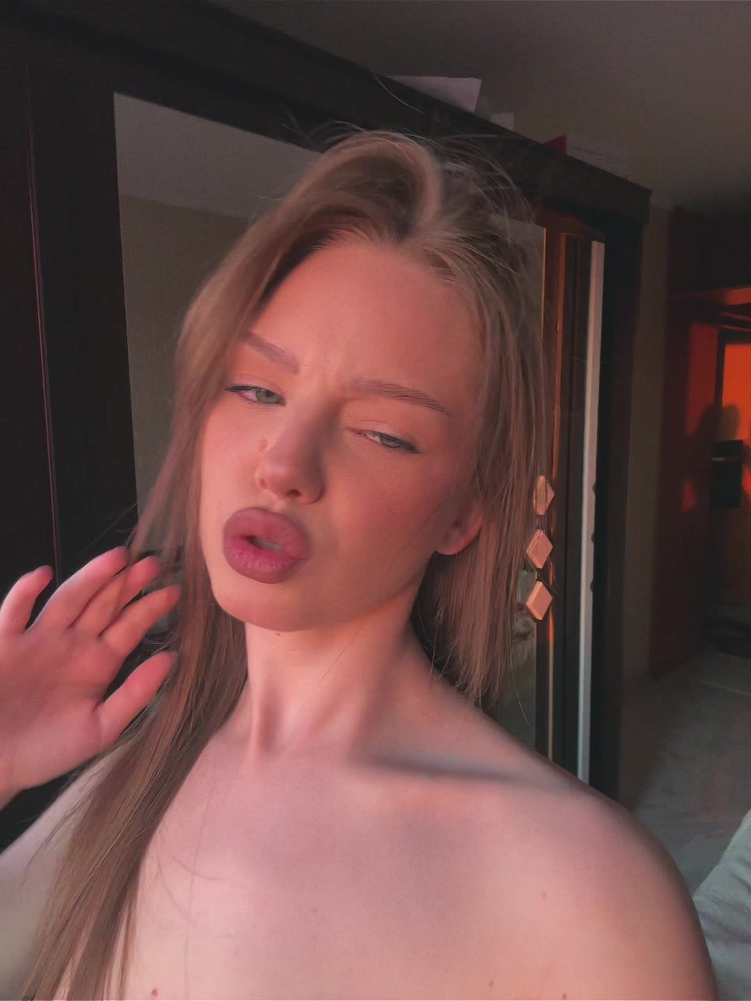 @𝐒.