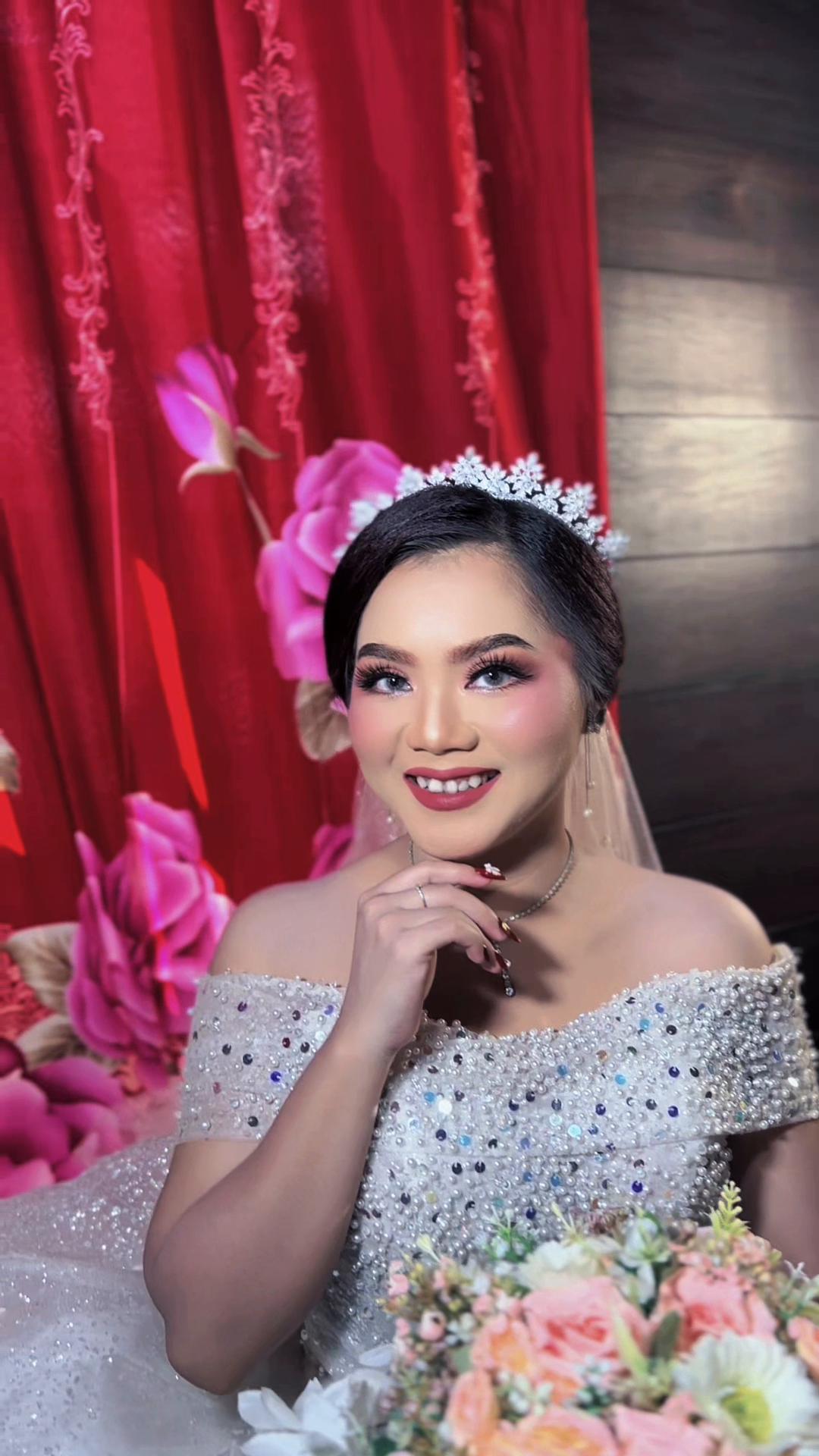 @✨Ayu Ariska Kubar_25✨
