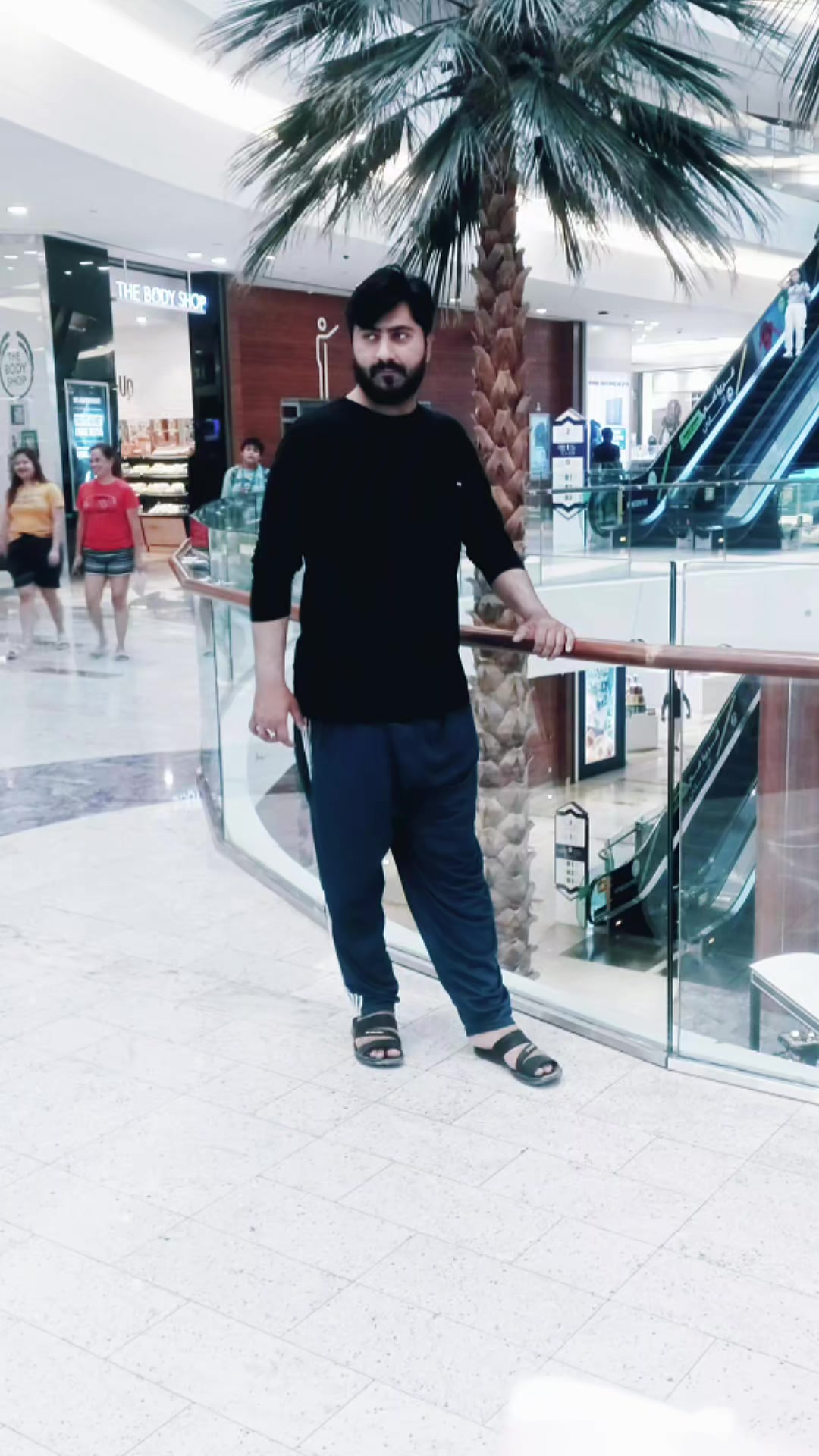 @Sheikhoo🇵🇰+🇦🇪+🇧🇭