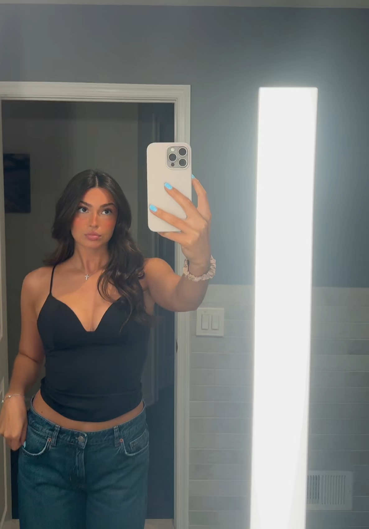 @notjules.t_