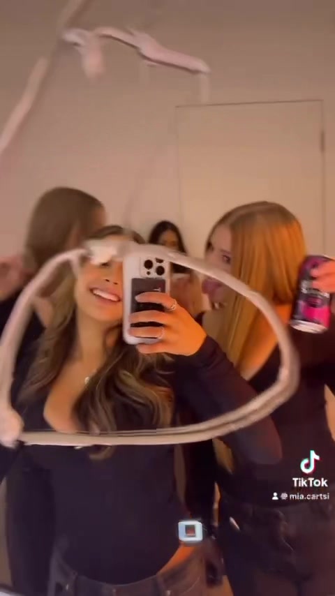 @😇
