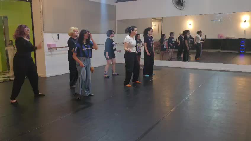 @Clara anjos kpoper