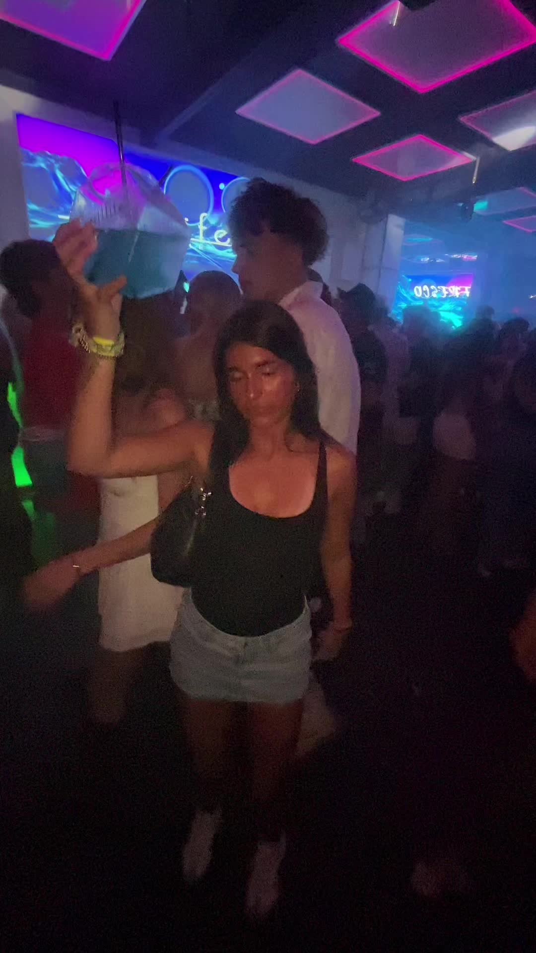 @😻❤️&zwj;🔥🔥🥰🫶😘😝🫠💗