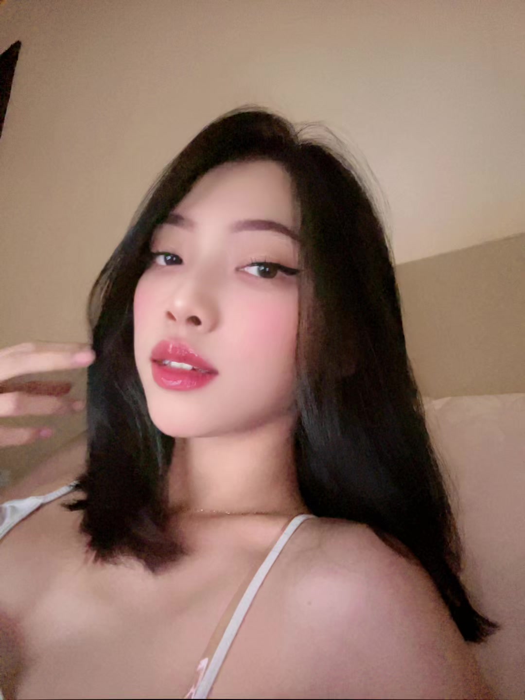 @vallenciiaa