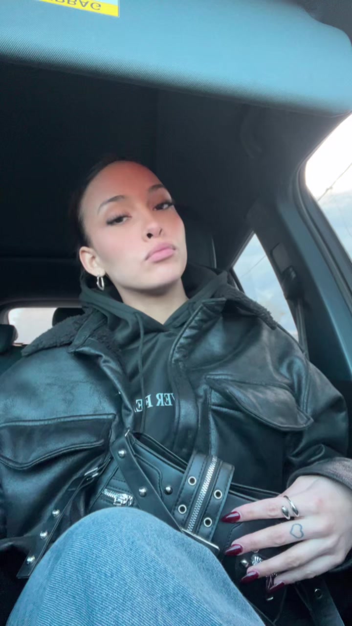@𝙰𝚗𝚍𝚛𝚎𝚊