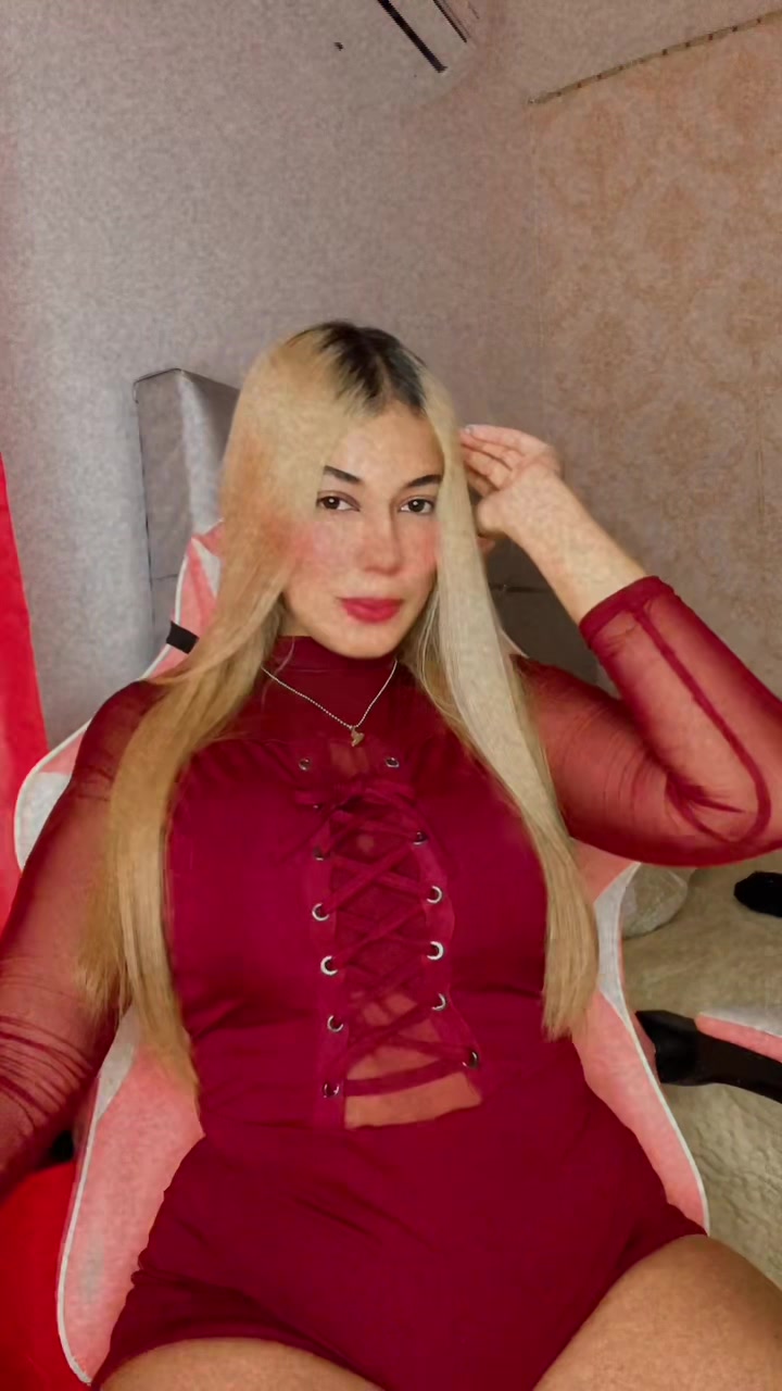 @Cherrybarbie