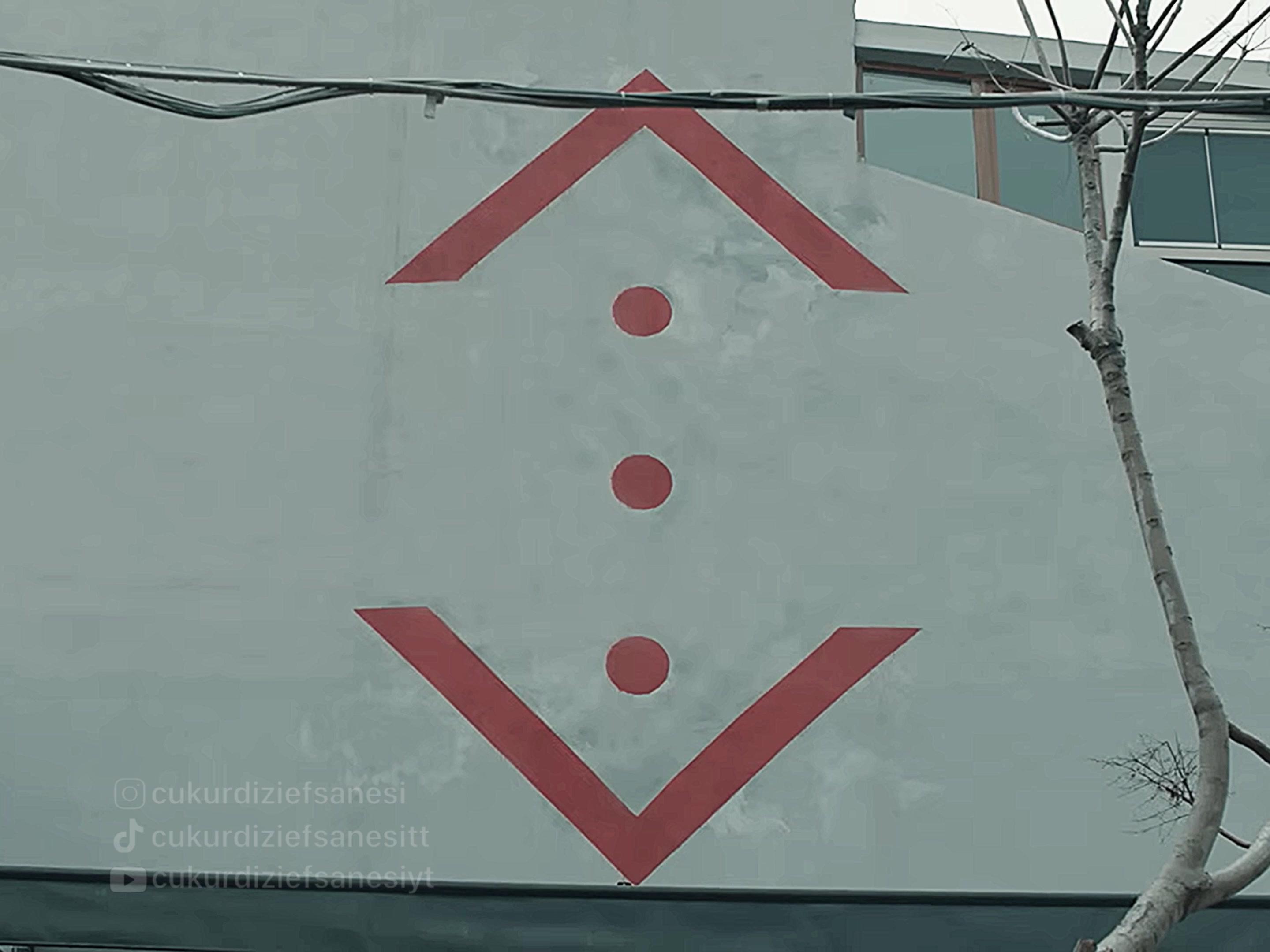 @ᑅ ᐧ ᑀ