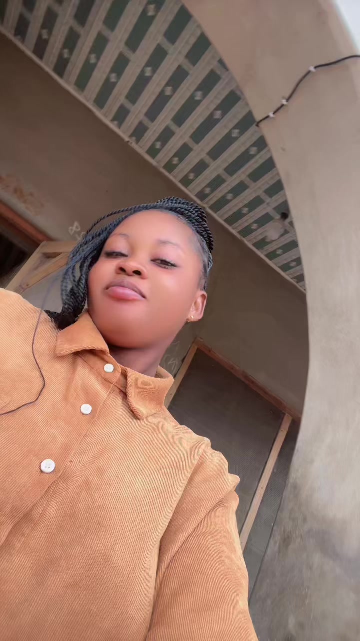 @Bidemi Hairline🪮