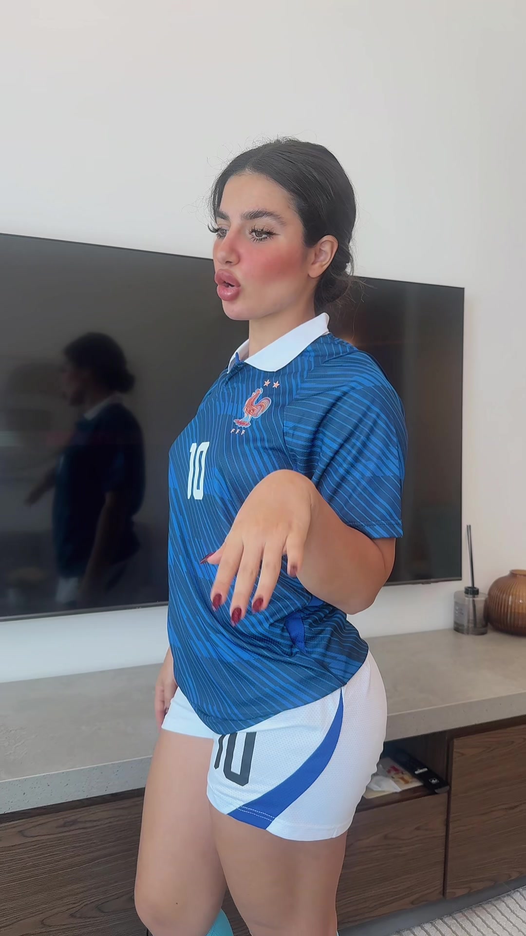 @Divamim2026