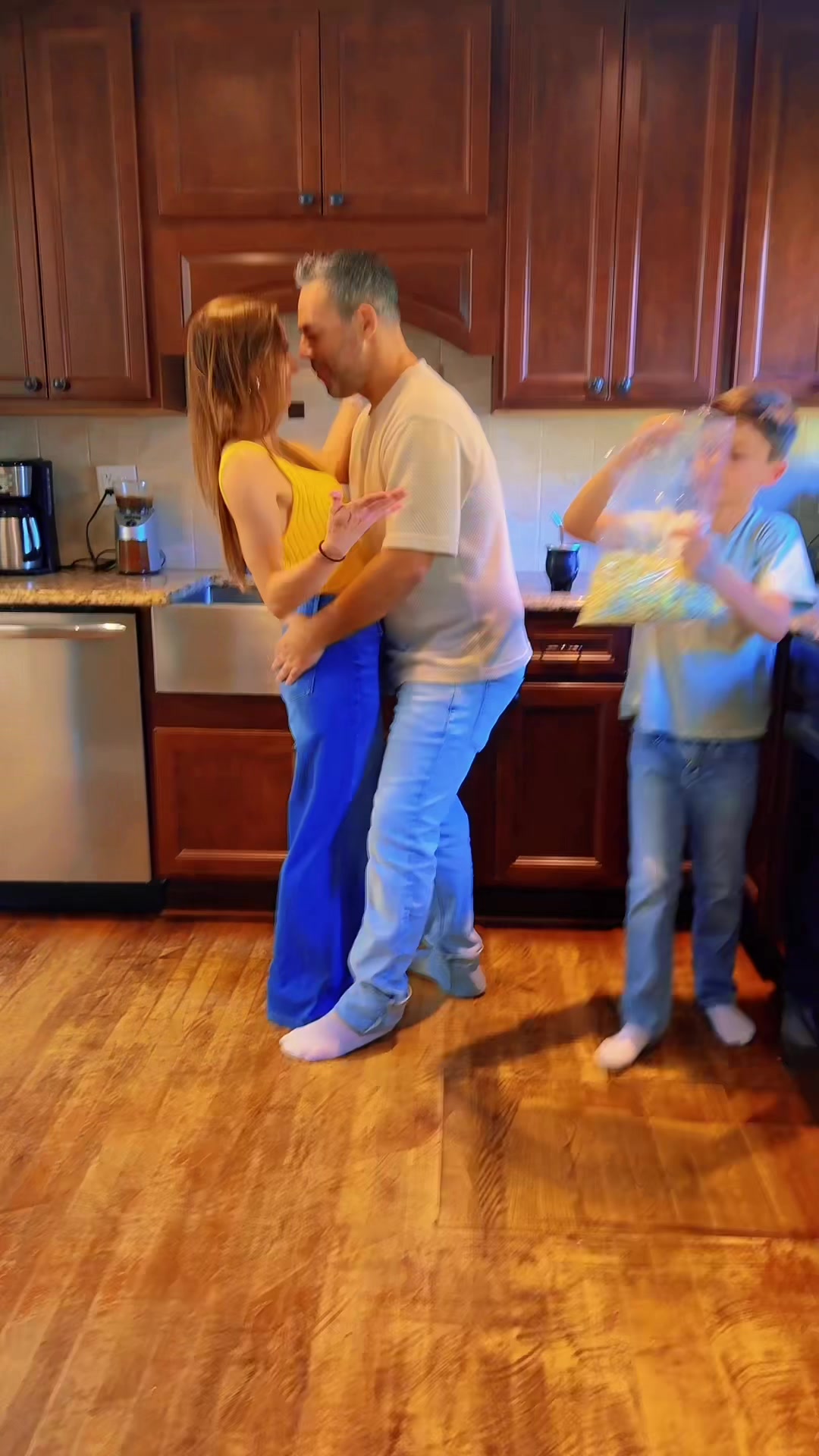 @The Dancing Family