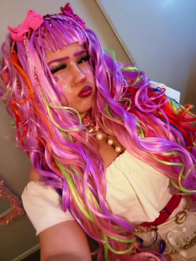 @🦄𝐋☹︎𝐕𝐄🦄