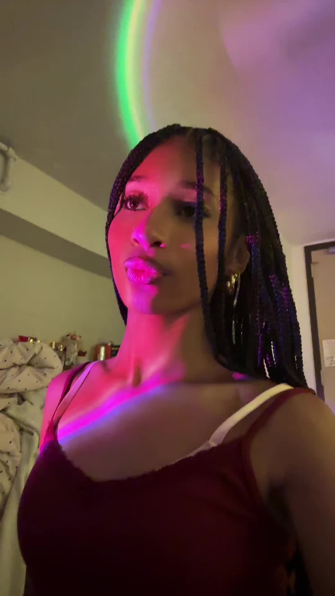 @🌺 𝚝𝚘𝚢𝚊 🌸