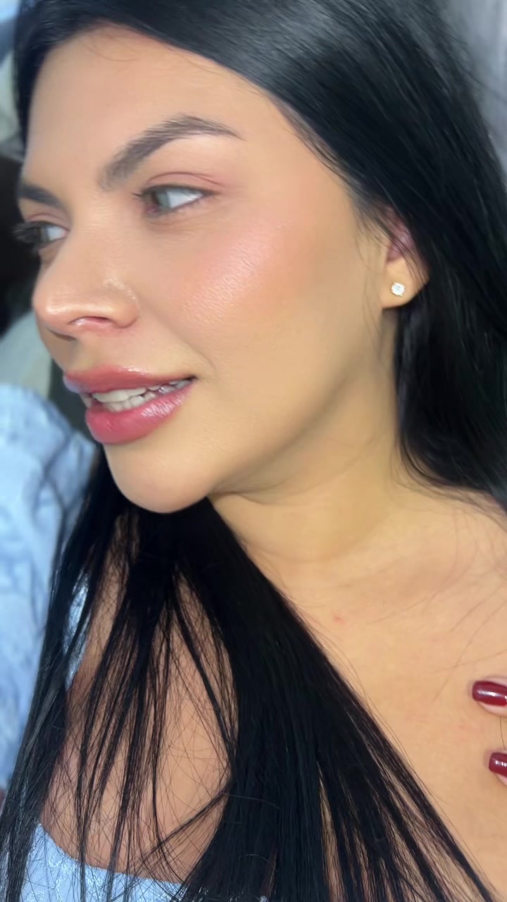 @dianalinaresg