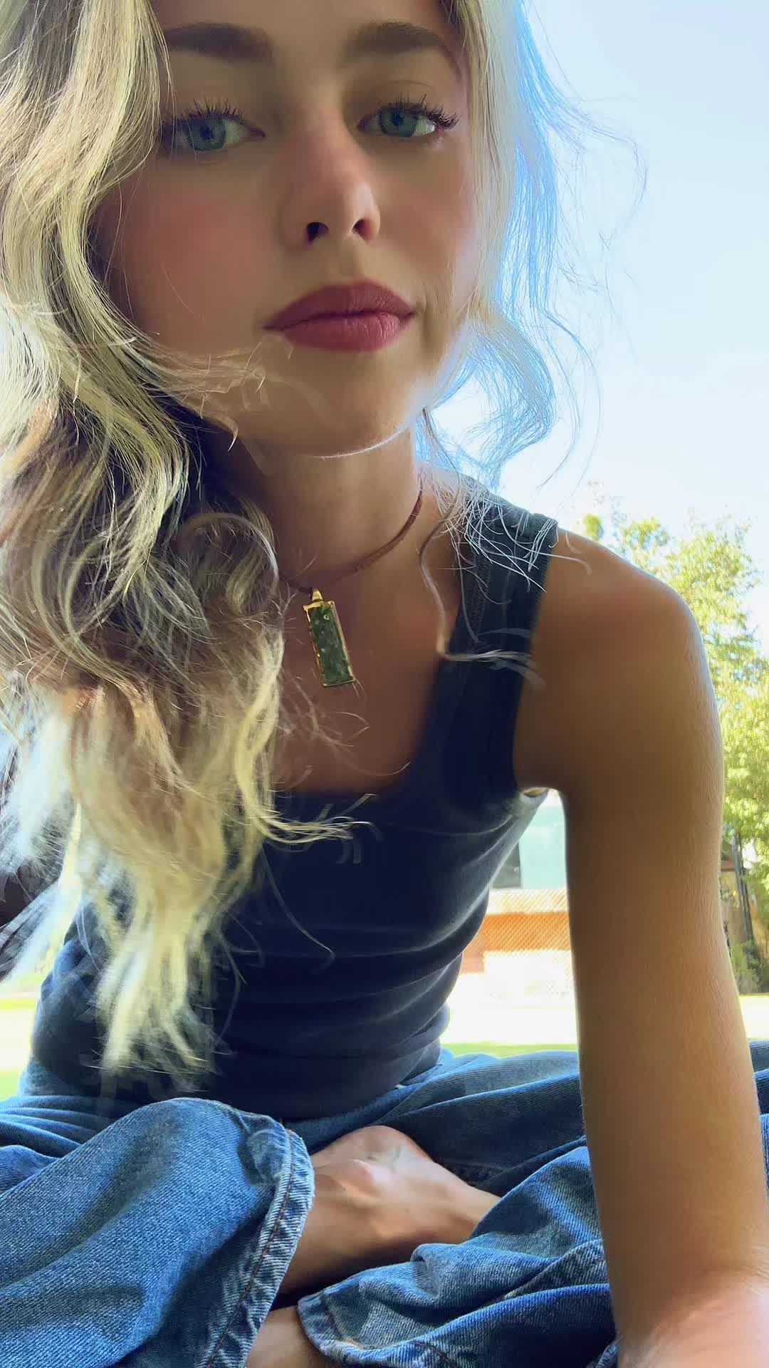 @ellie⭐️