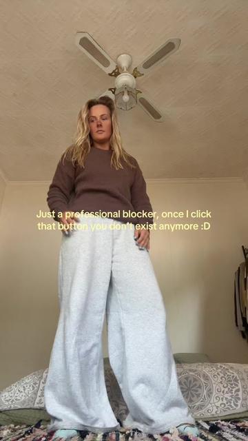 @messyhairedgal