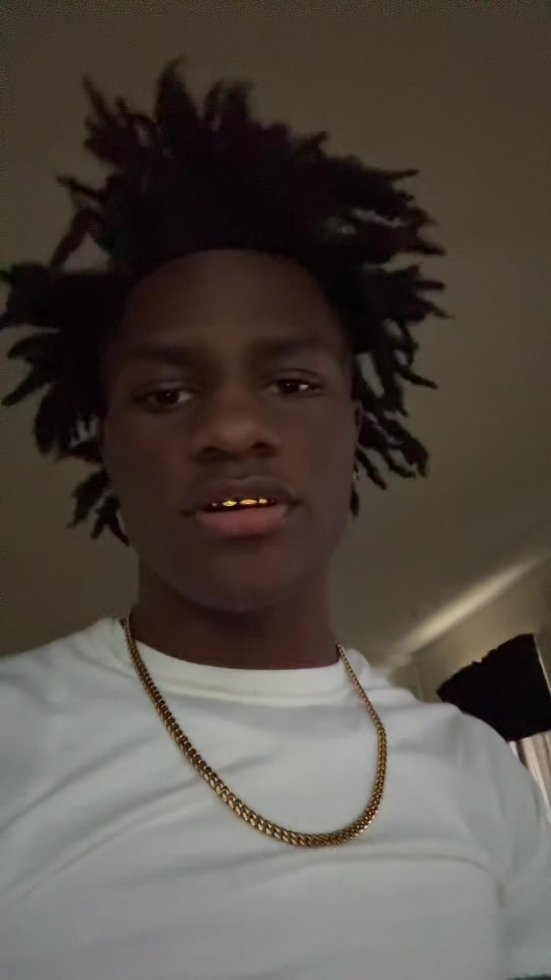 @quezyns
