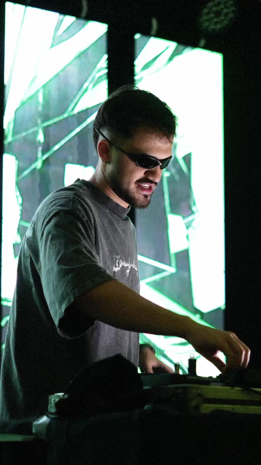 @DJ Cali