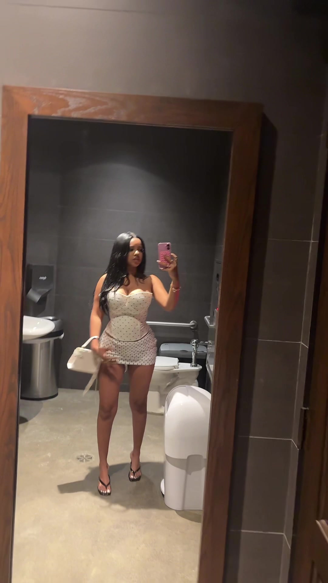 @leahmealoneeyall0