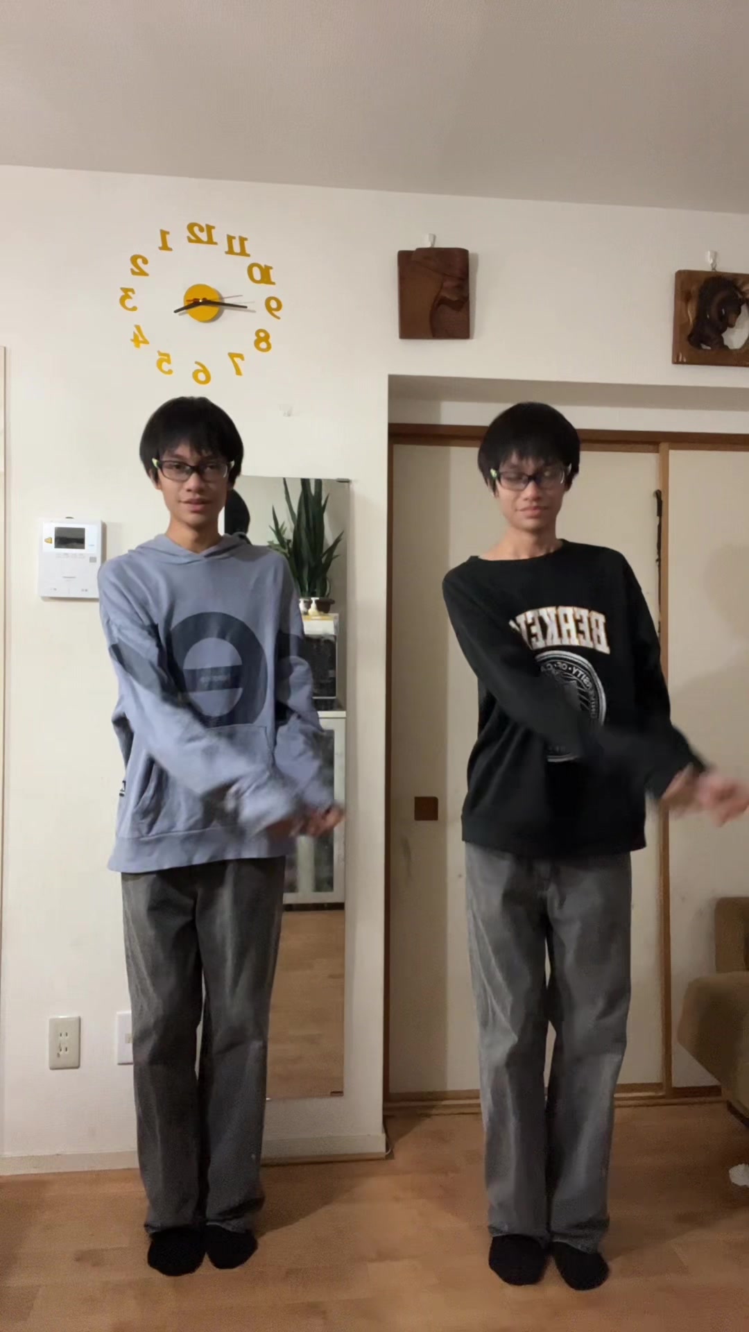 @HI IM JAY!