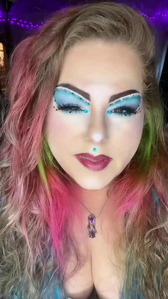@Over40makeuptok
