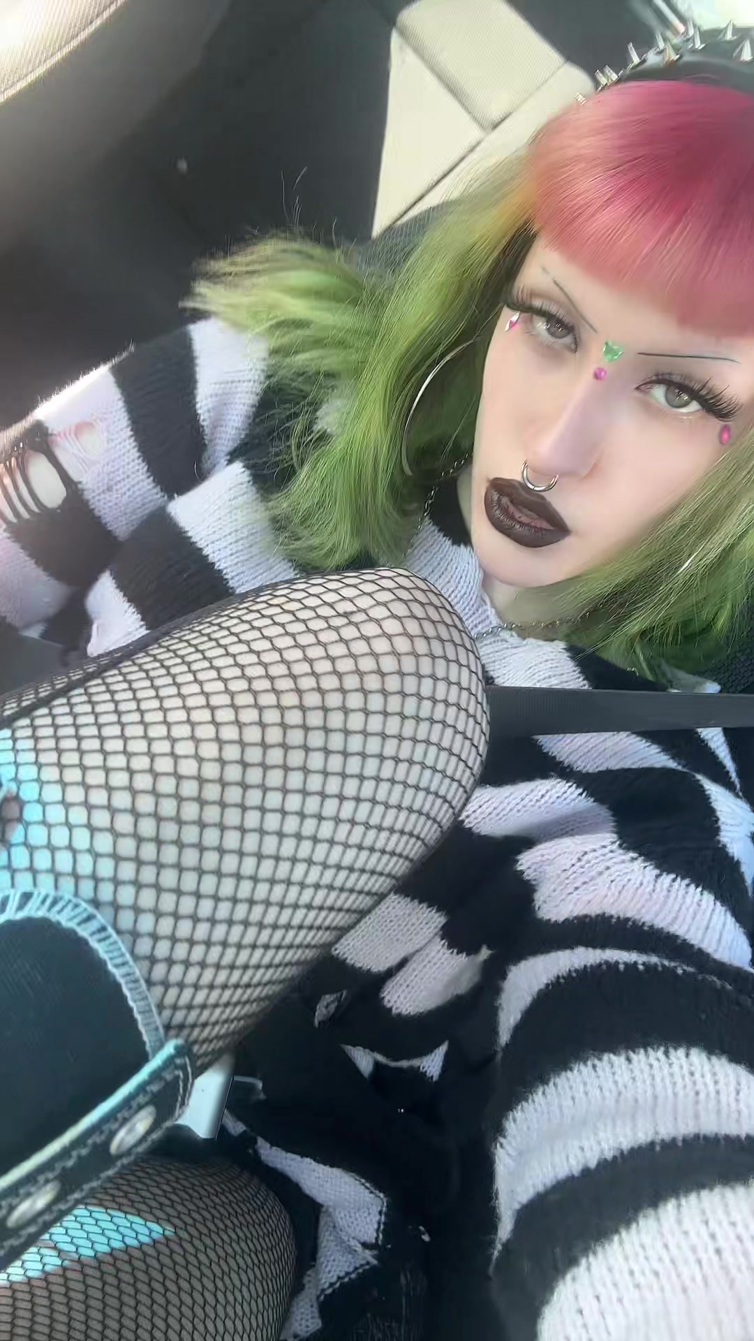 @lydixlly
