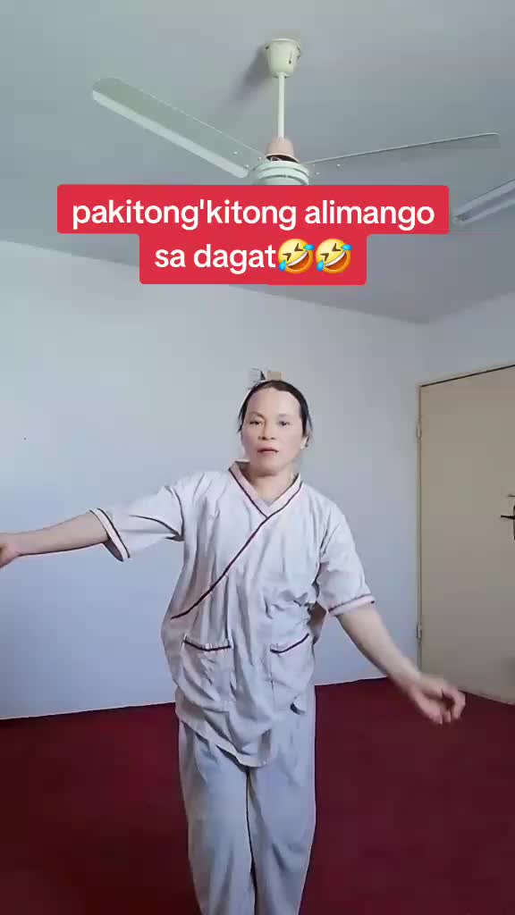 @E m m z