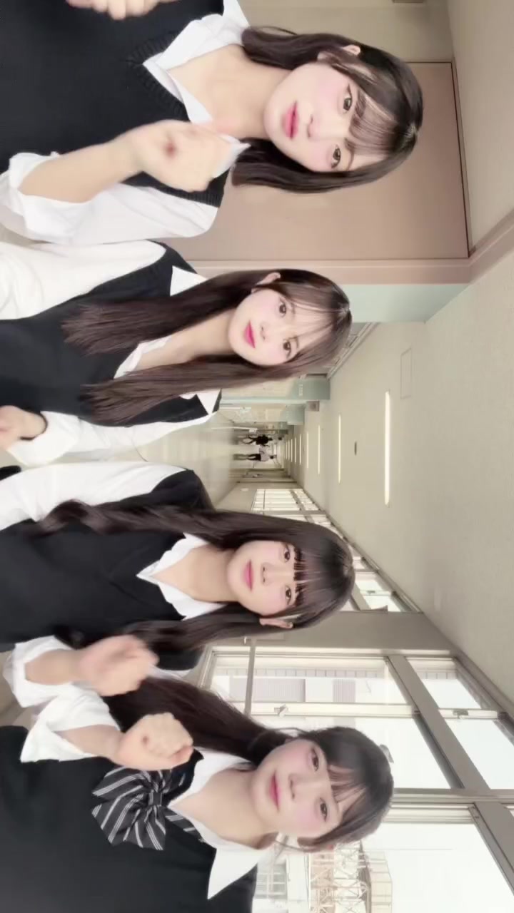 @世奈