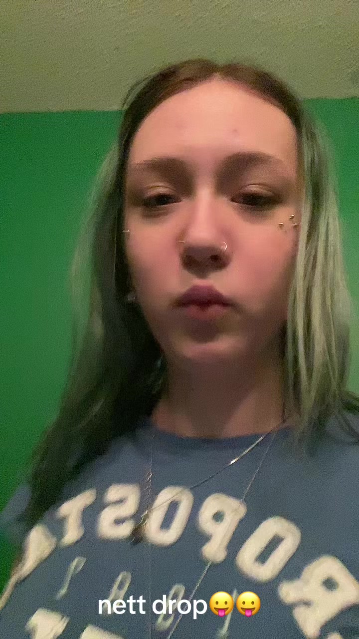 @m𖦹nica