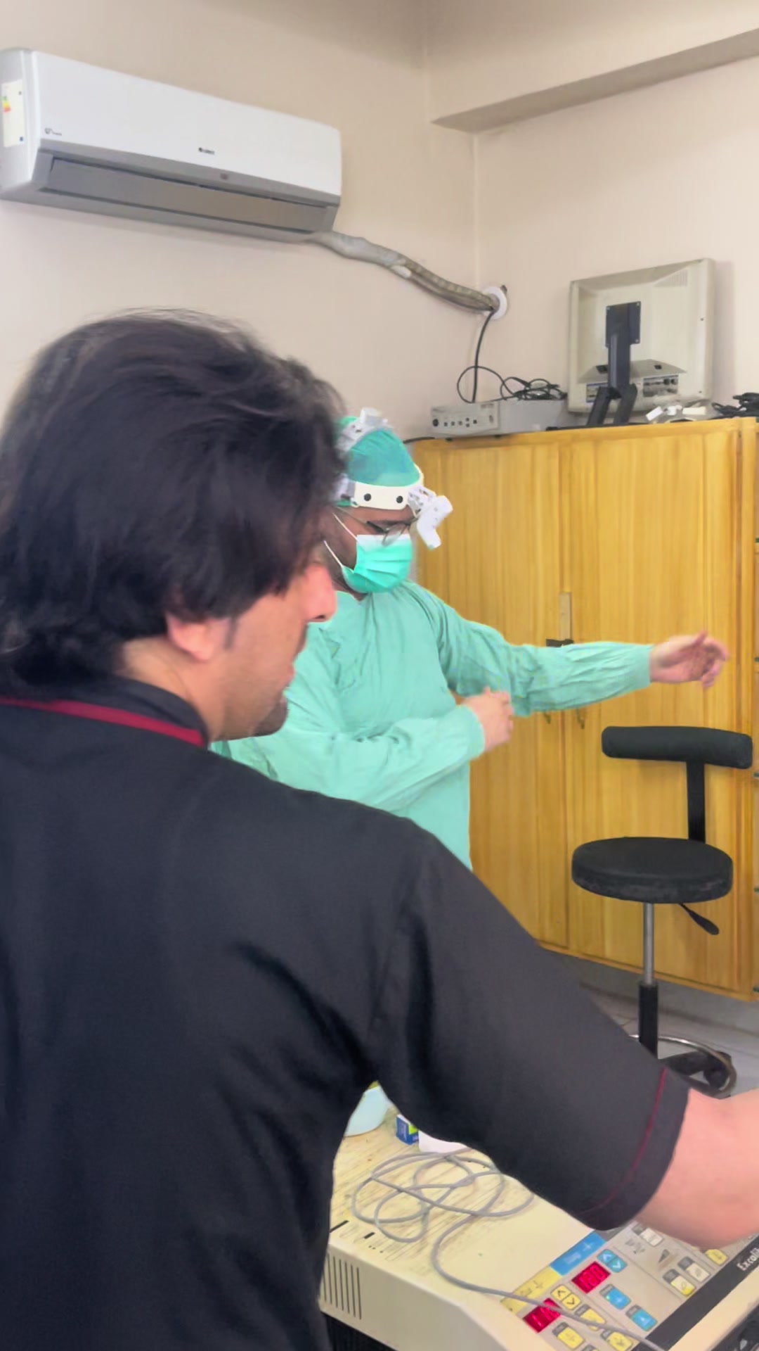 @@Dr.Ibrar Spine &Ortho Surgeon