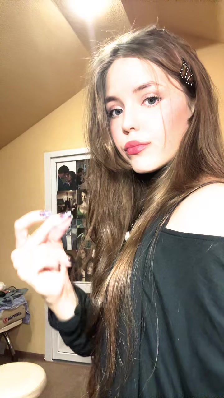 @Alisa sleepy🦇