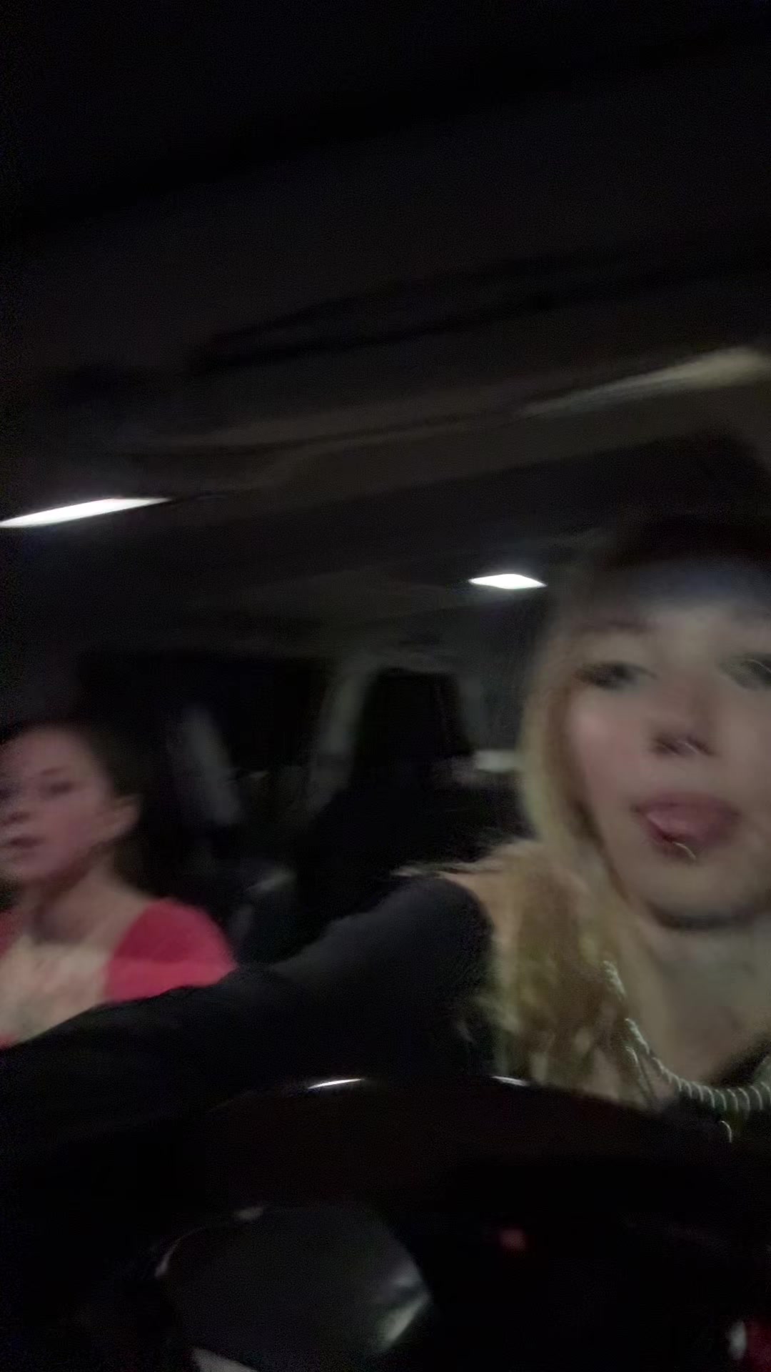 @u1timategirlkisser