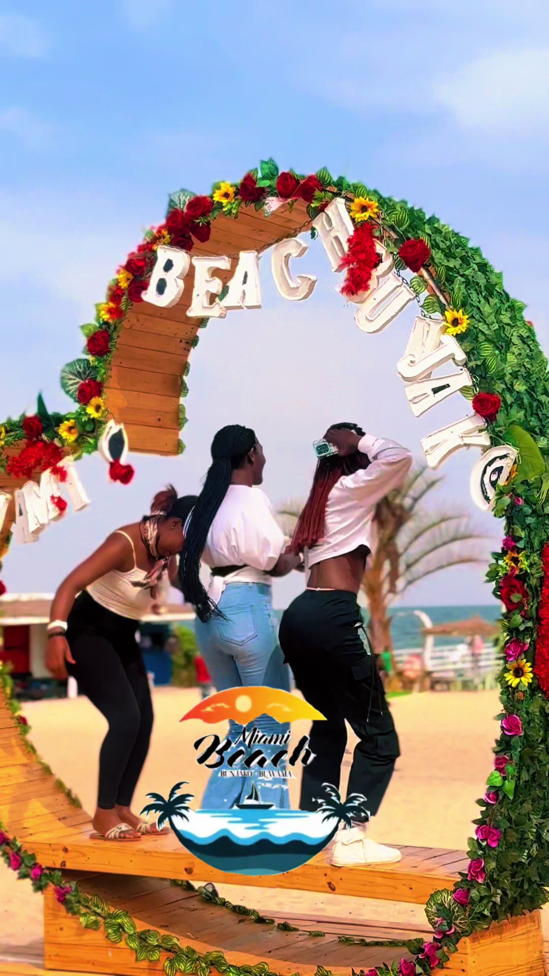 @Miami_Beach_Bunjako official