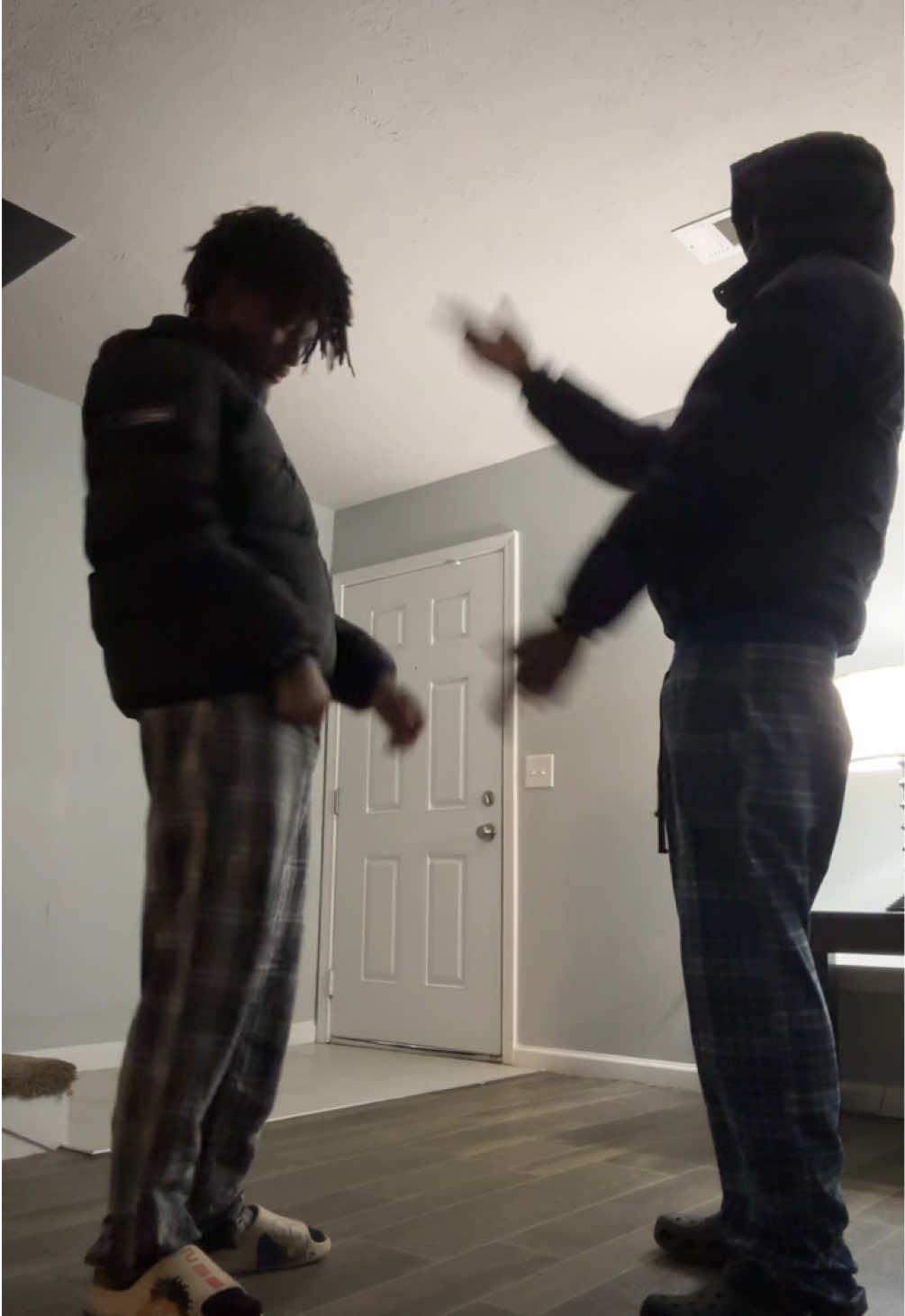 @DATB0YRJ ®