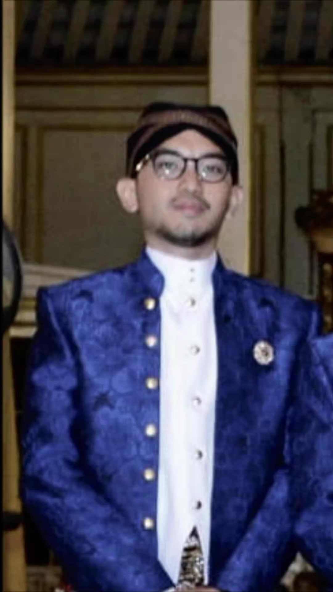 @AYOEK