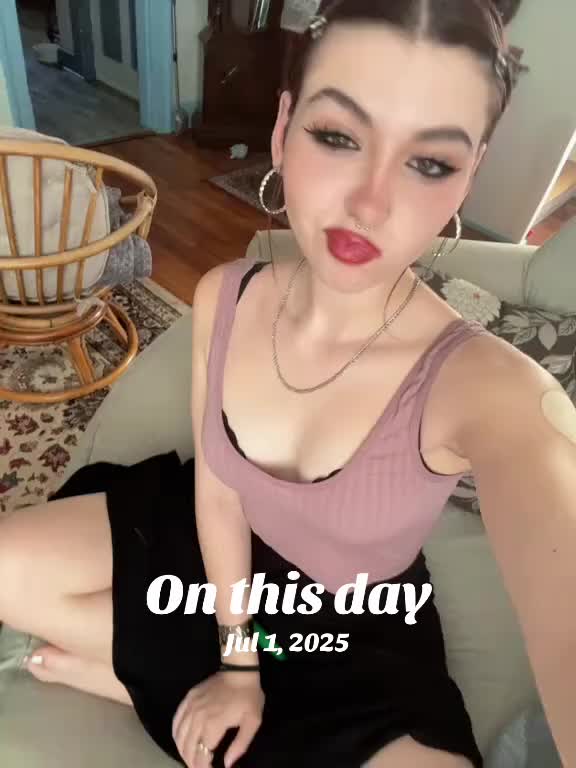 @Li_._na999