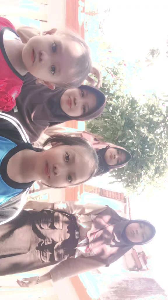 @Putri97