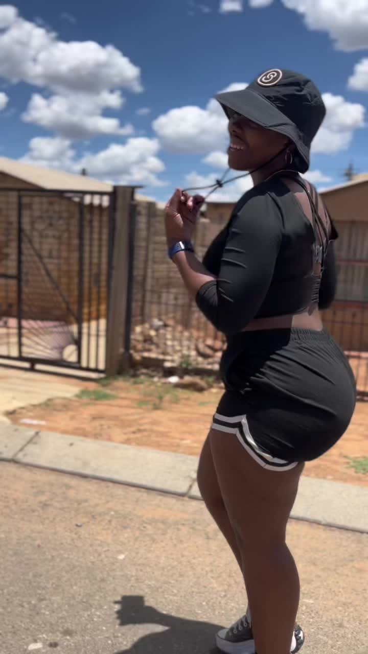 @hlehle_wakwashenge