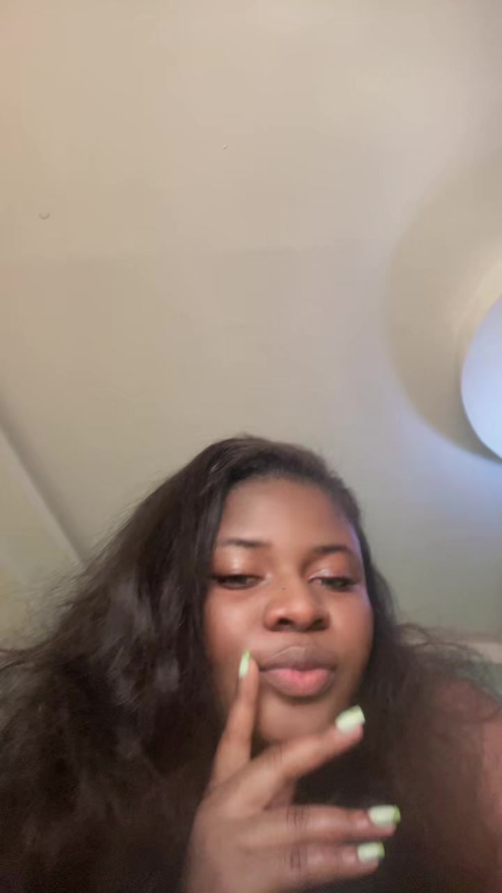 @Limeya🩷🤭