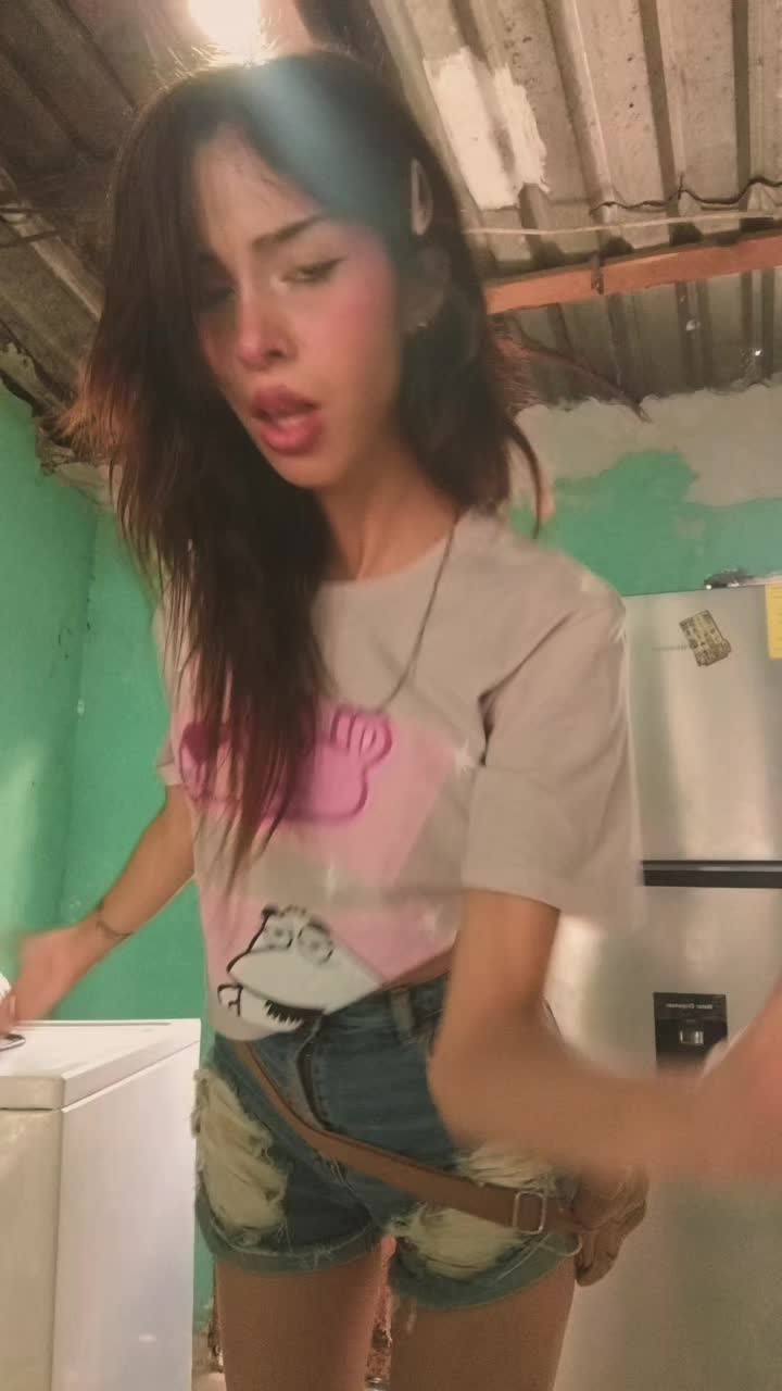 @UVE