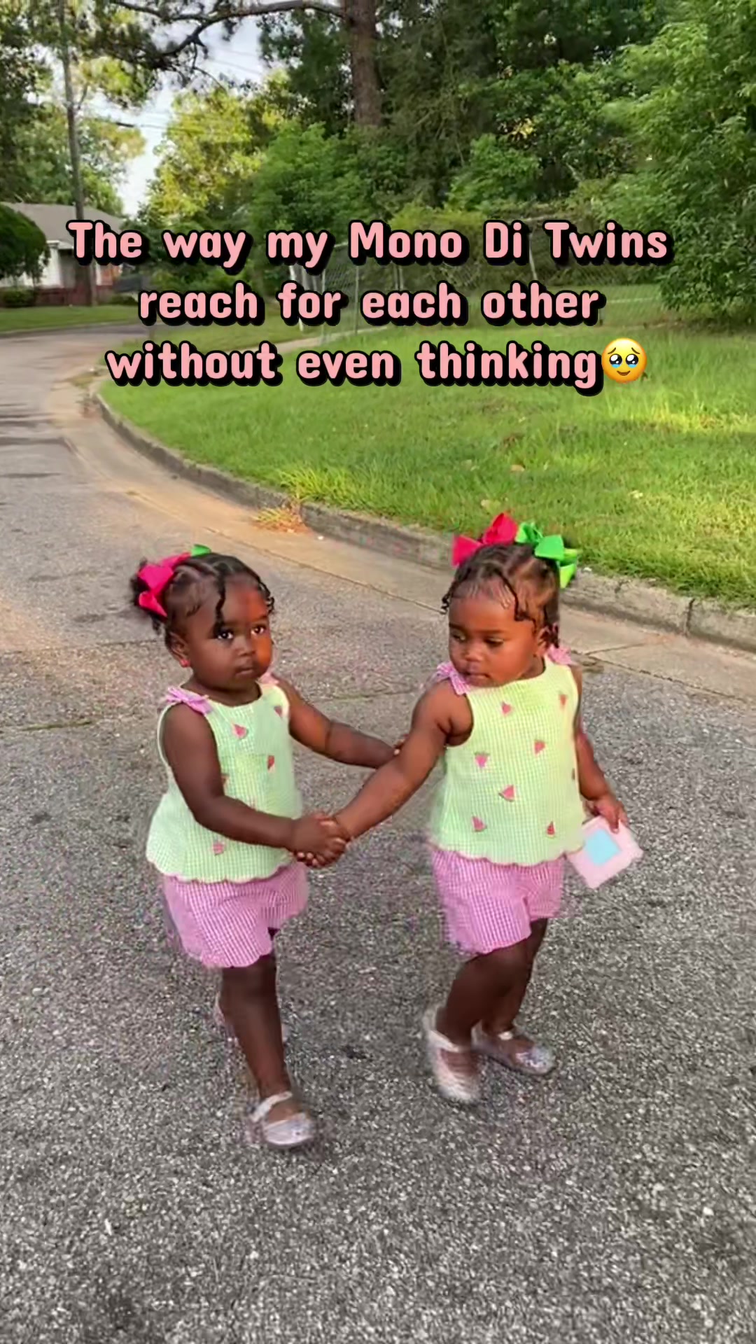 @twintasticpartyofsix
