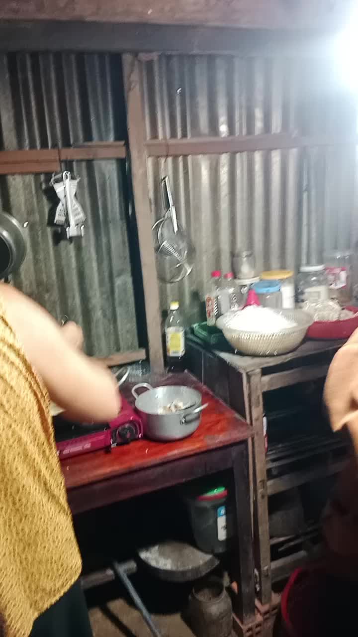 @សា រីន🇰🇭🇰🇭
