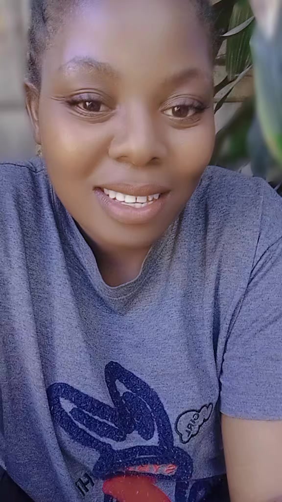 @chichi bae🥰