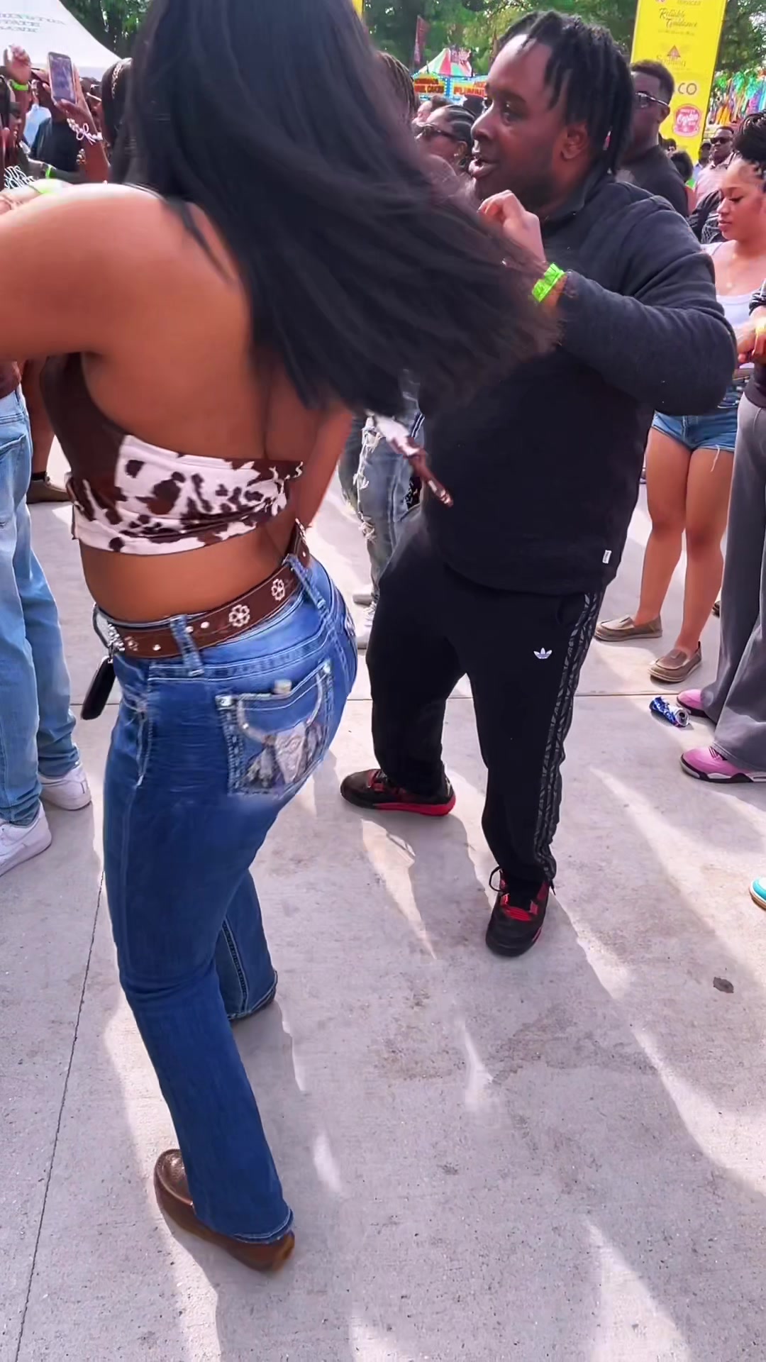 @favscorpio 🦂